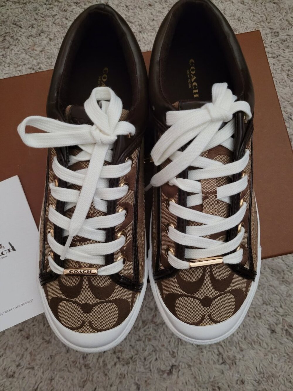NIB Classic Coach Francesca 12 CM/NAP SMOOTH Sneakers - 9M